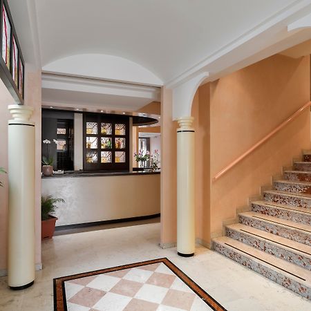 Hotel Garibaldi Mestre Exterior photo