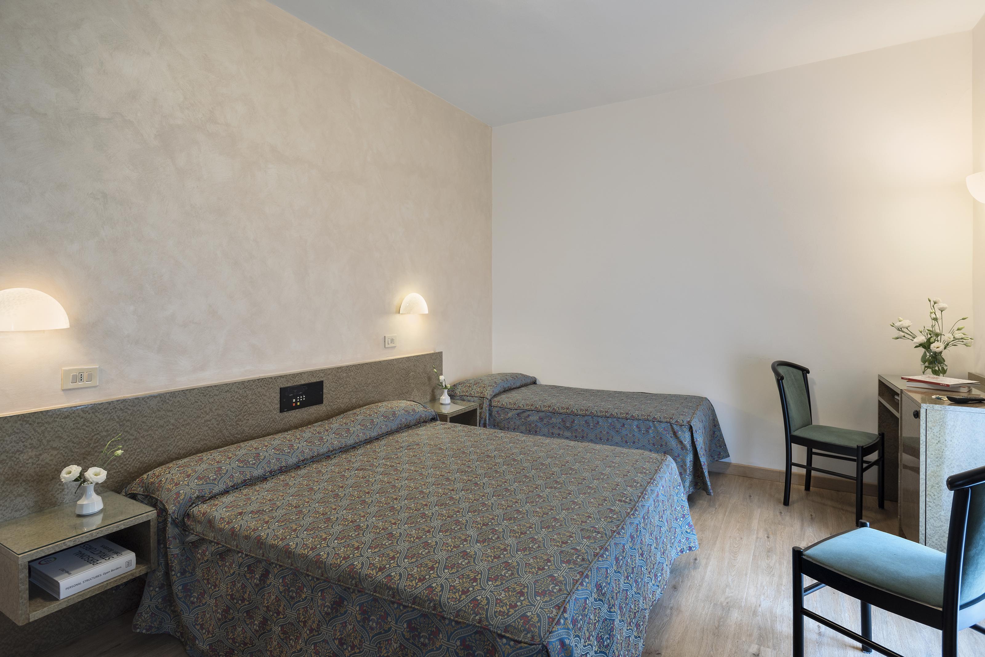 Hotel Garibaldi Mestre Exterior photo