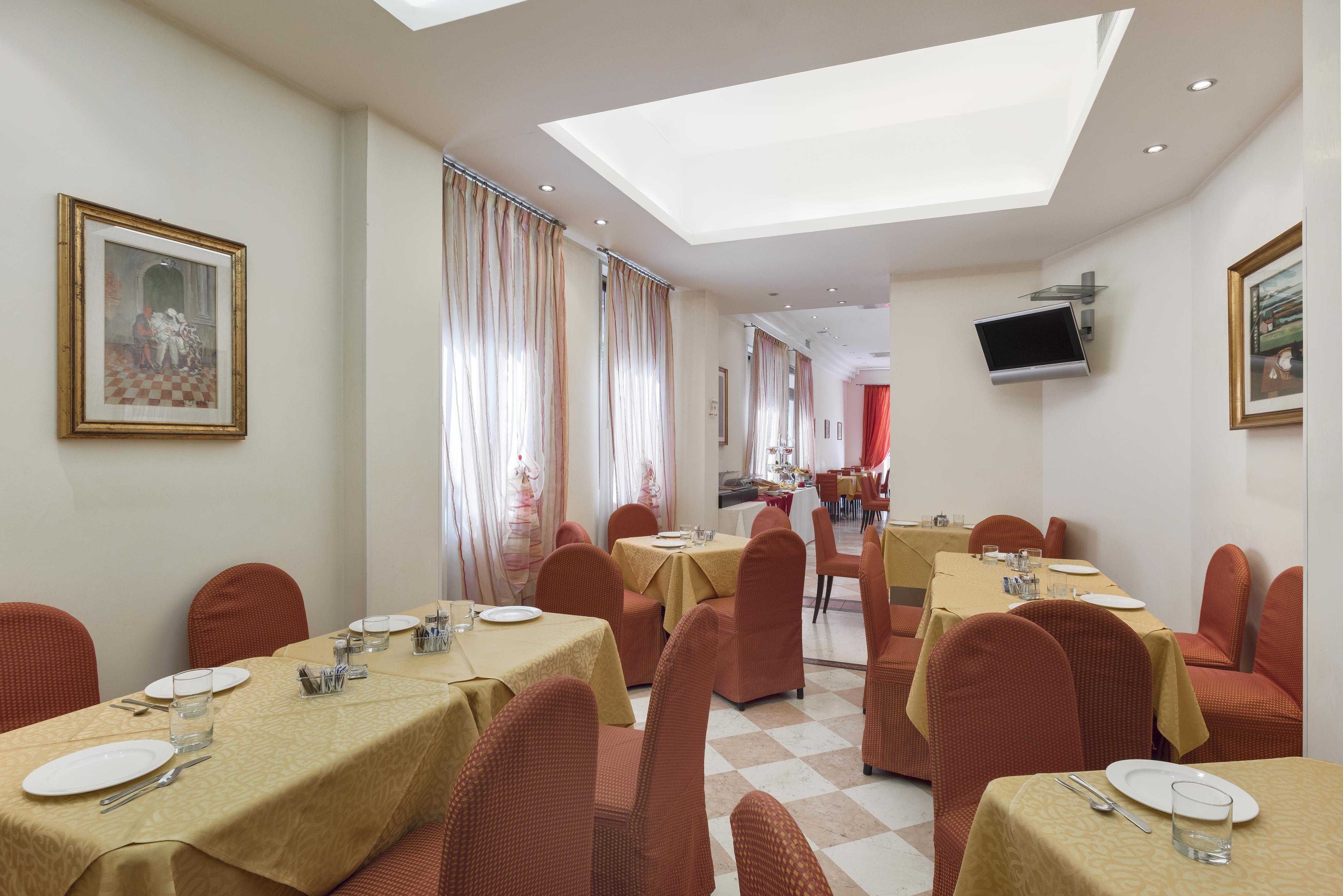 Hotel Garibaldi Mestre Exterior photo